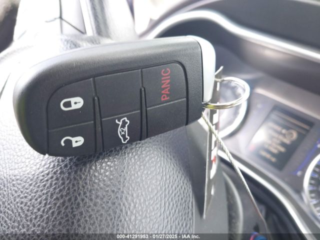 2015 CHRYSLER 200 1C3CCCABXFN669267 Photo 10
