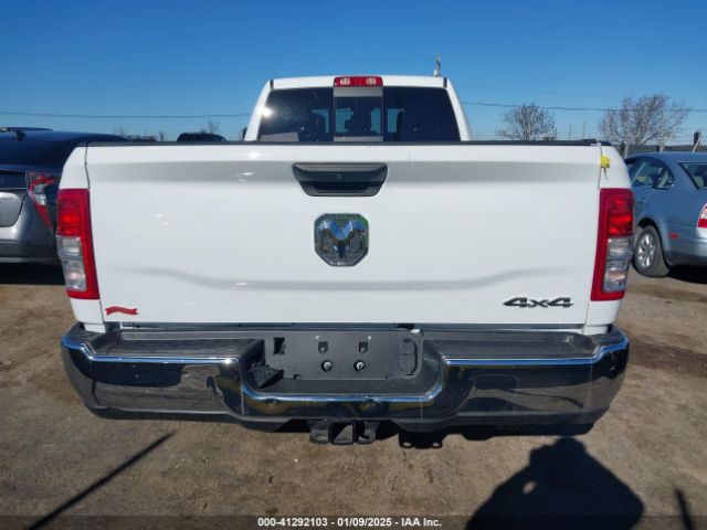 3C6UR5HJ5PG539812 RAM 2500 Tradesman  4x4 8' Box