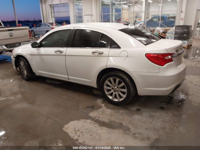 2013 CHRYSLER 200 1C3CCBCG9DN609495 Photo 2