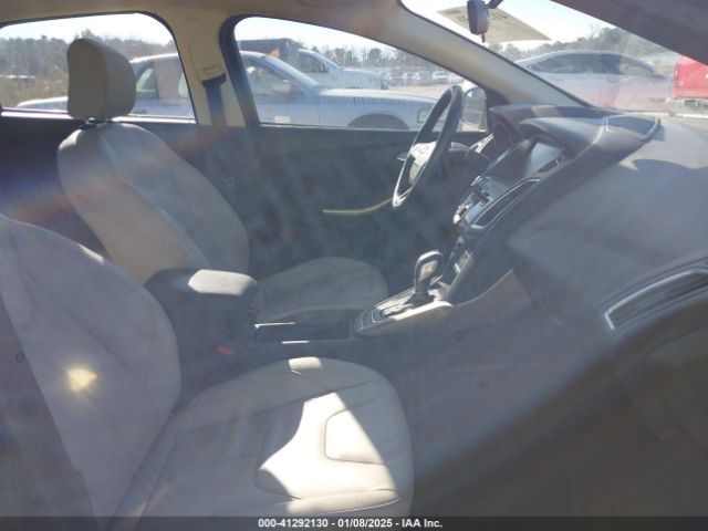 1FADP3J26FL333251 Ford Focus Titanium