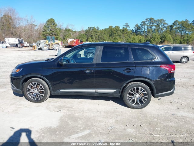 JA4AZ2A36JZ003894 Mitsubishi Outlander Es