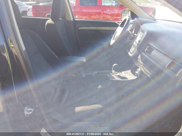 2018 MITSUBISHI OUTLANDER JA4AZ2A36JZ003894 Photo 4