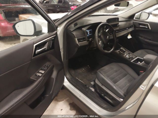 2024 MITSUBISHI OUTLANDER JA4J4VA88RZ018274 Photo 4