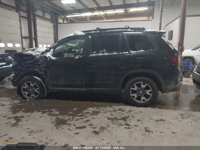 5FNYF8H63NB028070 Honda Passport Awd Trailsport