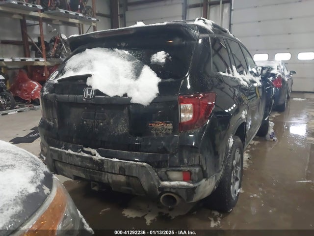 5FNYF8H63NB028070 Honda Passport Awd Trailsport