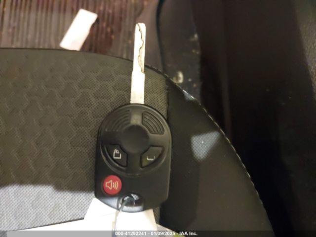 1FMCU0GDXHUC94422 Ford ESCAPE SE