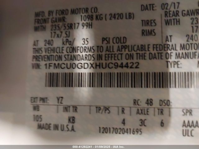 1FMCU0GDXHUC94422 Ford ESCAPE SE