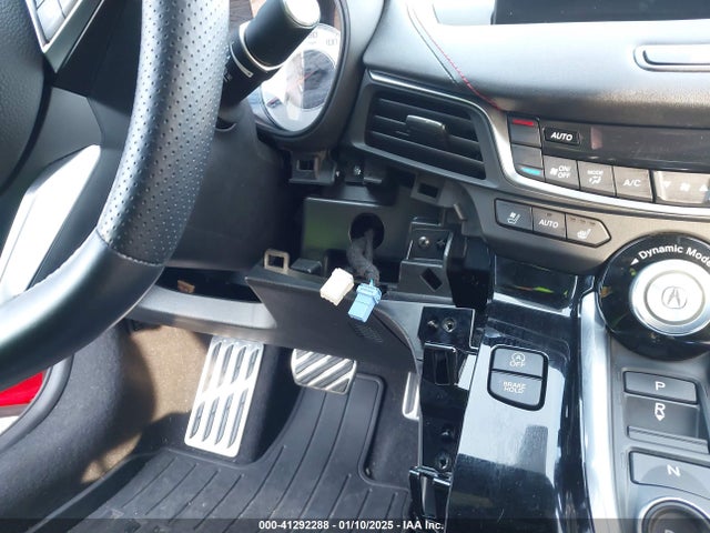 19UUB7F08PY000076 Acura TLX