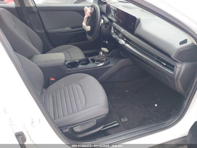 3KPFU4DE2SE008137 KIA K4 Ex