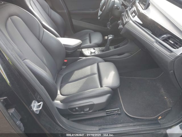 2019 BMW X2 WBXYJ5C52KEF82876 Photo 4