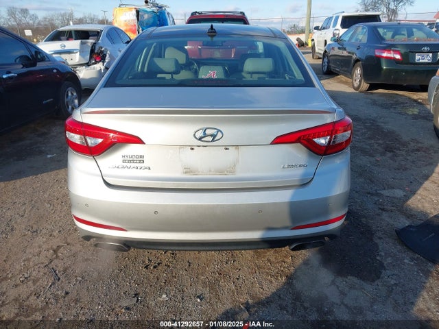 Hyundai Sonata Limited 2015 5NPE34AFXFH020193 Image 16