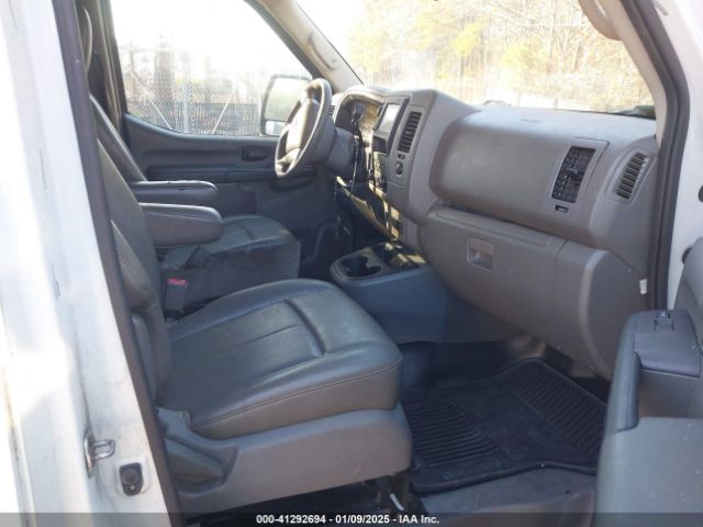1N6BF0KM8KN807389 Nissan Nv Cargo Nv1500 S V6