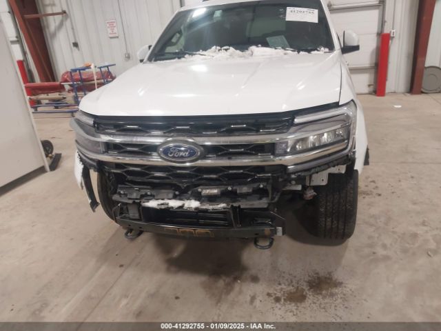 1FMJU2AT6NEA67432 Ford Expedition Limited
