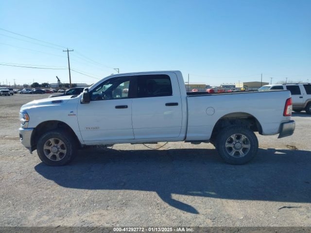 3C6UR5DL9RG113826 RAM 2500 Big Horn  4x4 6'4 Box