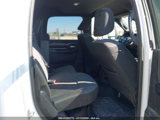 3C6UR5DL9RG113826 RAM 2500 Big Horn  4x4 6'4 Box