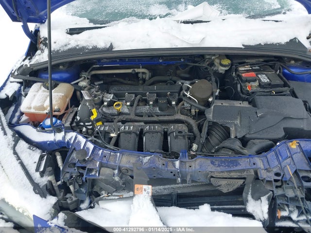 1FADP3F23FL361274 Ford FOCUS SE