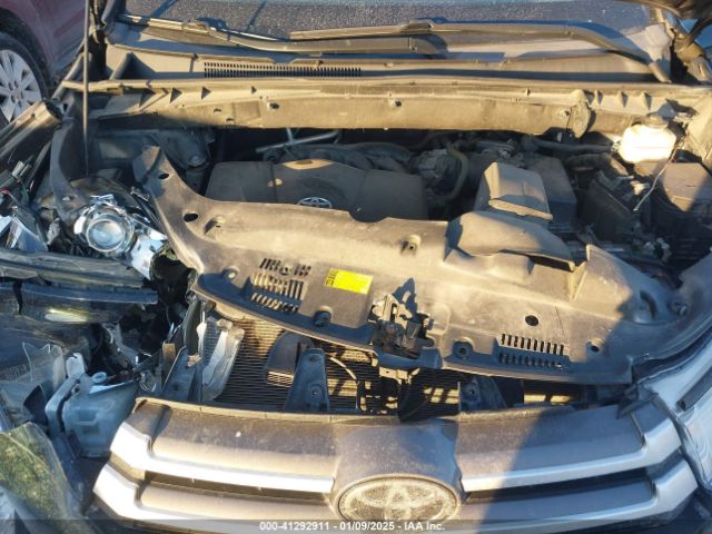 5TDKZRFH2KS556519 Toyota Highlander Xle