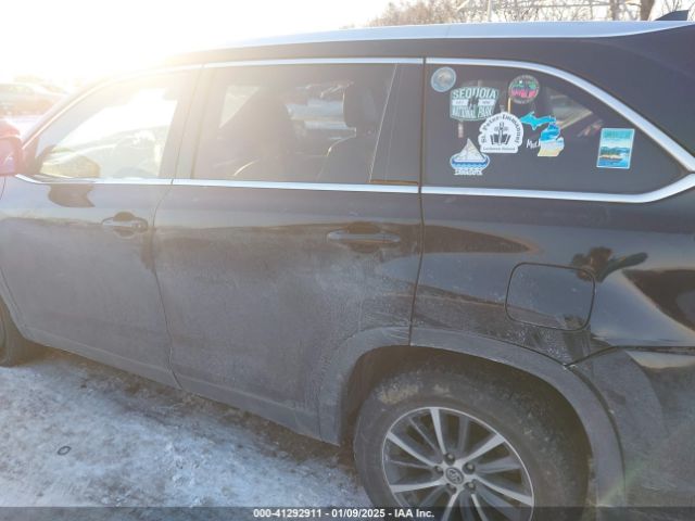 5TDKZRFH2KS556519 Toyota Highlander Xle