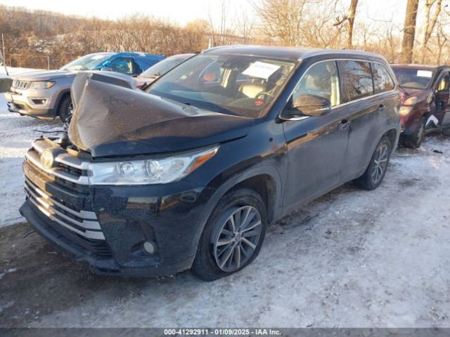 5TDKZRFH2KS556519 Toyota Highlander Xle