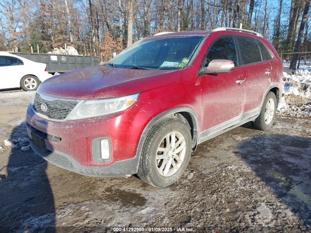 KIA SORENTO LX 2015 5XYKT4A60FG626399 Image 2