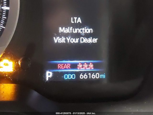 5YFEPMAE0MP182636 Toyota COROLLA LE