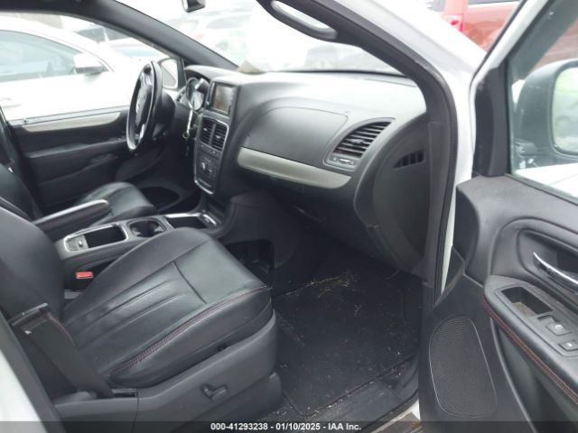 2C4RDGEG3ER348916 Dodge Grand Caravan R/t