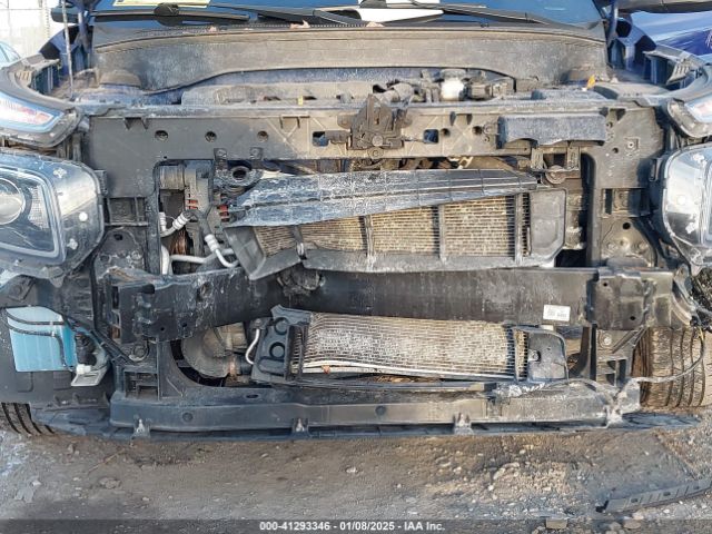 KMHRB8A30LU015163 Hyundai Venue Se