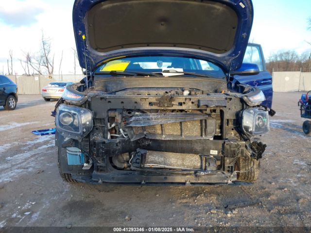 KMHRB8A30LU015163 Hyundai Venue Se