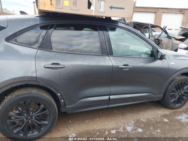 1FMCU9PA7PUB47547 Ford Escape St-line Elite