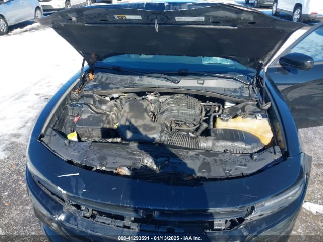 2C3CDXHG5FH841090 Dodge Charger Sxt