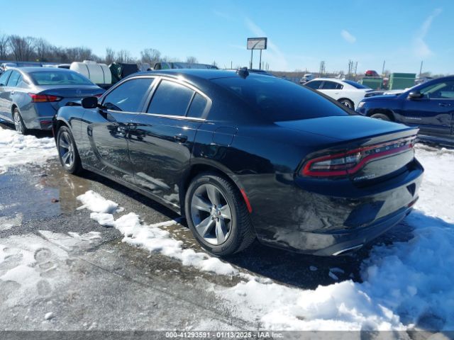 2C3CDXHG5FH841090 Dodge Charger Sxt