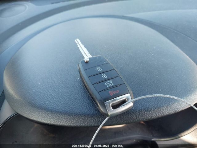3KPFL4A79JE199756 KIA mpi nu
