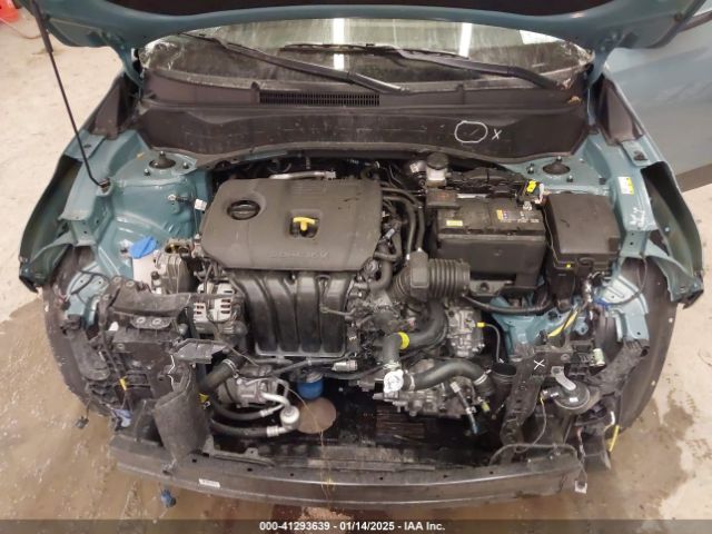 KNDERCAA0S7686037 KIA SELTOS EX