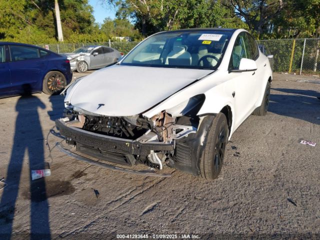 7SAYGDEE9NF564817 Tesla Model Y Long Range Dual Motor All-wheel Drive