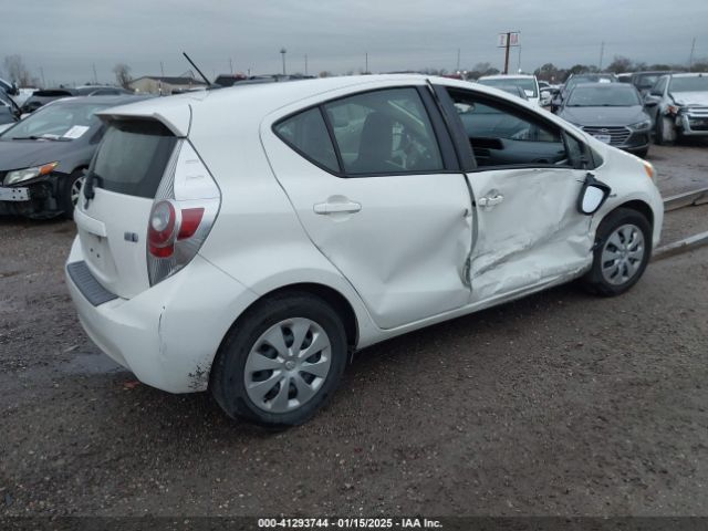 JTDKDTB32E1084491 Toyota Prius C One