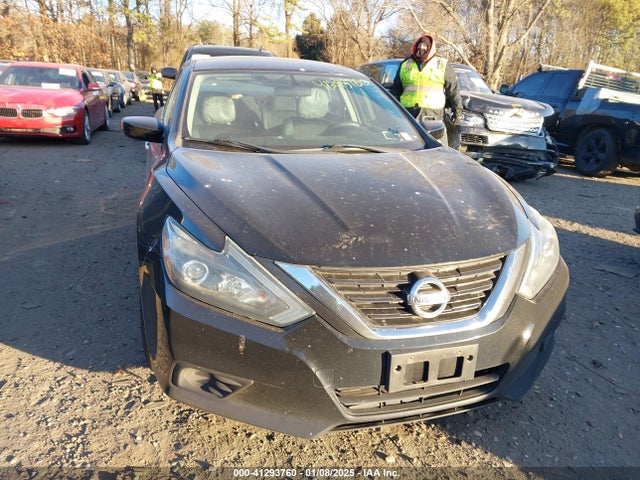 1N4AL3AP3JC135715 Nissan Altima 2.5 Sr