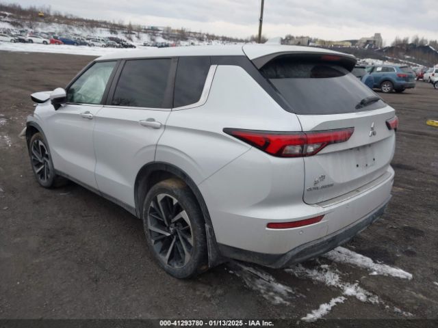 2022 MITSUBISHI OUTLANDER JA4J4TA88NZ019682 Photo 2