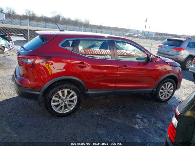 JN1BJ1AV1MW313635 Nissan Rogue Sport S Fwd Xtronic Cvt