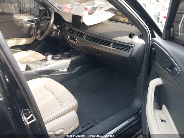 2017 AUDI A4 WAUGMAF40HN059161 Photo 4