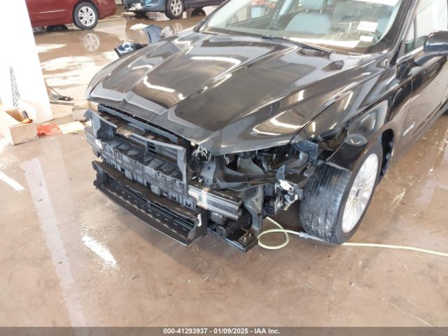 3FA6P0UU3FR251967 Ford Fusion Hybrid S