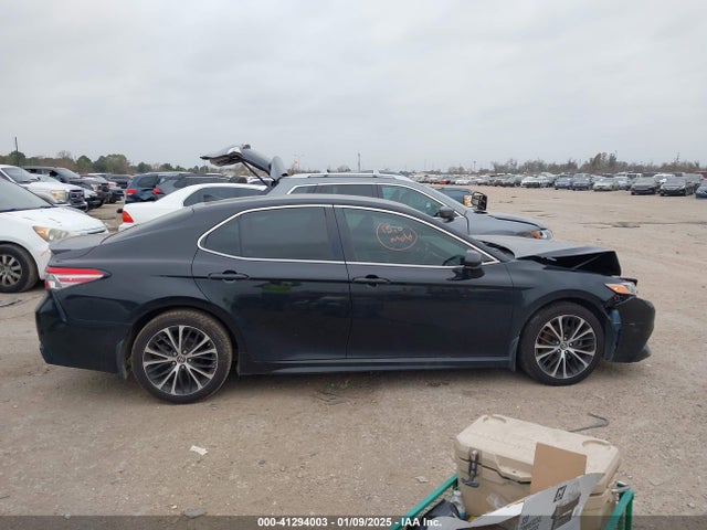 4T1B11HK2KU751268 Toyota CAMRY SE