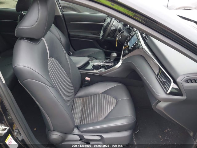 4T1B11HK2KU751268 Toyota CAMRY SE