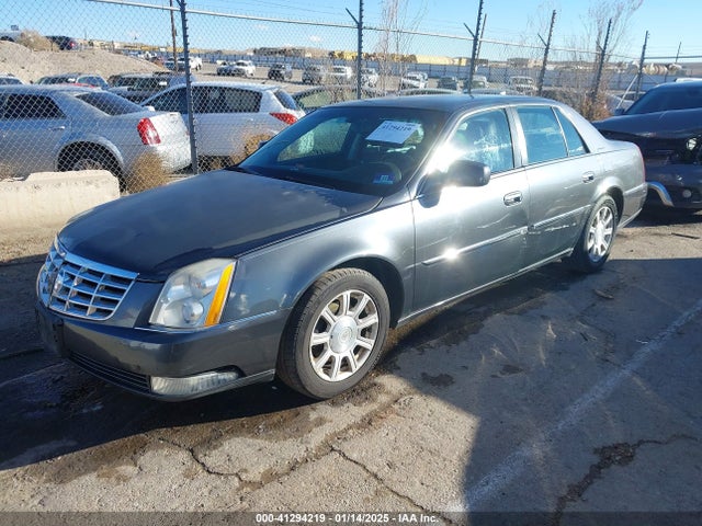 2011 CADILLAC DTS 1G6KA5E60BU111114 Photo 1