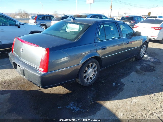 2011 CADILLAC DTS 1G6KA5E60BU111114 Photo 3