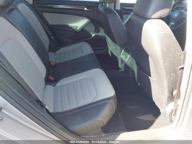 1VWBS7A36EC101308 Volkswagen Passat 1.8t Sport