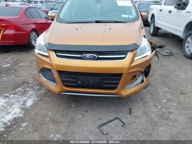 1FMCU9J94GUB51487 Ford Escape Titanium