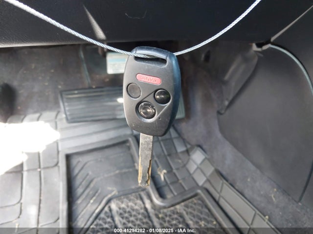 Продажа на аукционе авто 2004 Honda Accord 3.0 Ex, vin: 1HGCM826X4A019125, номер лота: 41294282