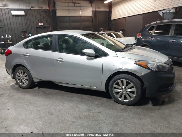 KIA FORTE LX 2014 KNAFX4A64E5100657 Image 13