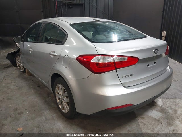 KIA FORTE LX 2014 KNAFX4A64E5100657 Image 3