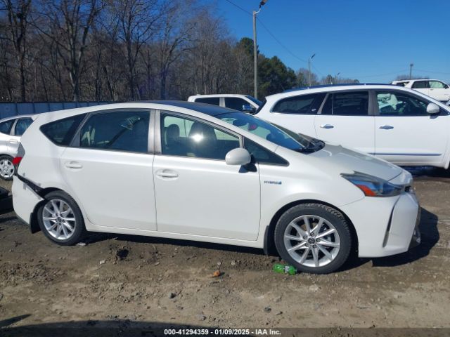 JTDZN3EU9FJ020966 Toyota PRIUS V